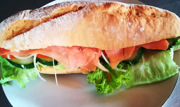 lovina restaurant sandwich baguette
