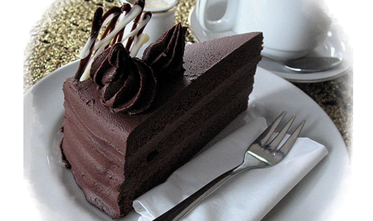 lovina bakery american chocolate cake